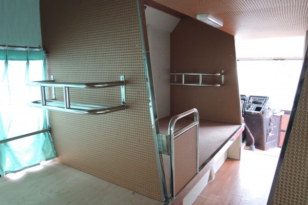Double Deck Sleeping Bus
