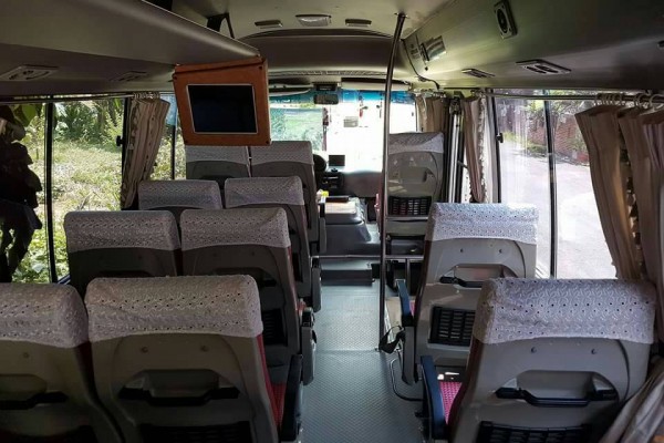 Medium-sized bus